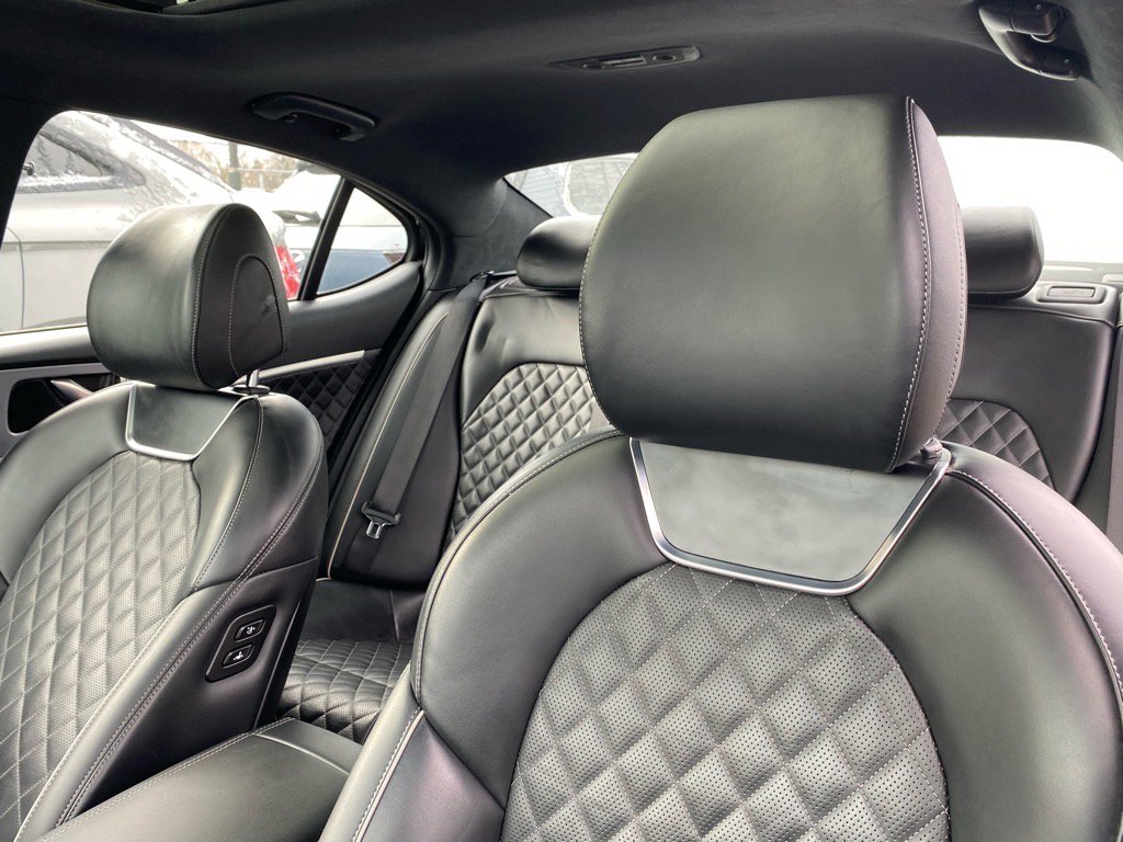 Used 2021 Genesis G70 3.3T w/ Sport Package image 13