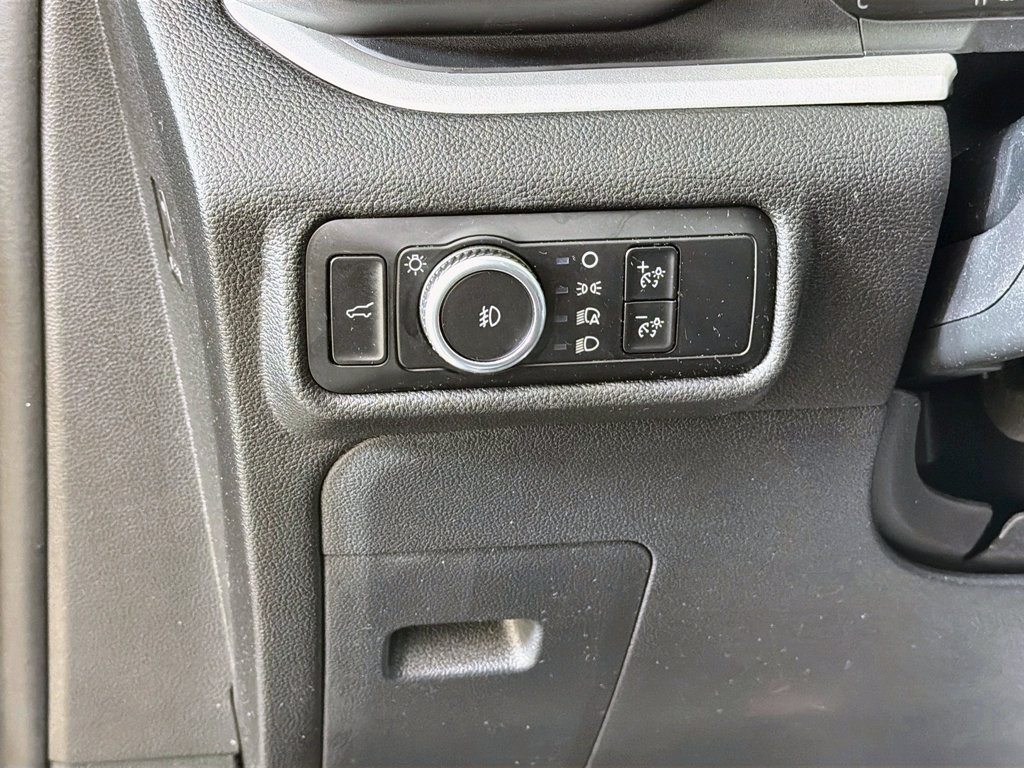 Used 2023 Ford Explorer XLT w/ Equipment Group 202A AWD/4WD image 30