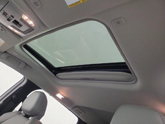 Used 2026 Toyota Sienna XLE FWD image 21