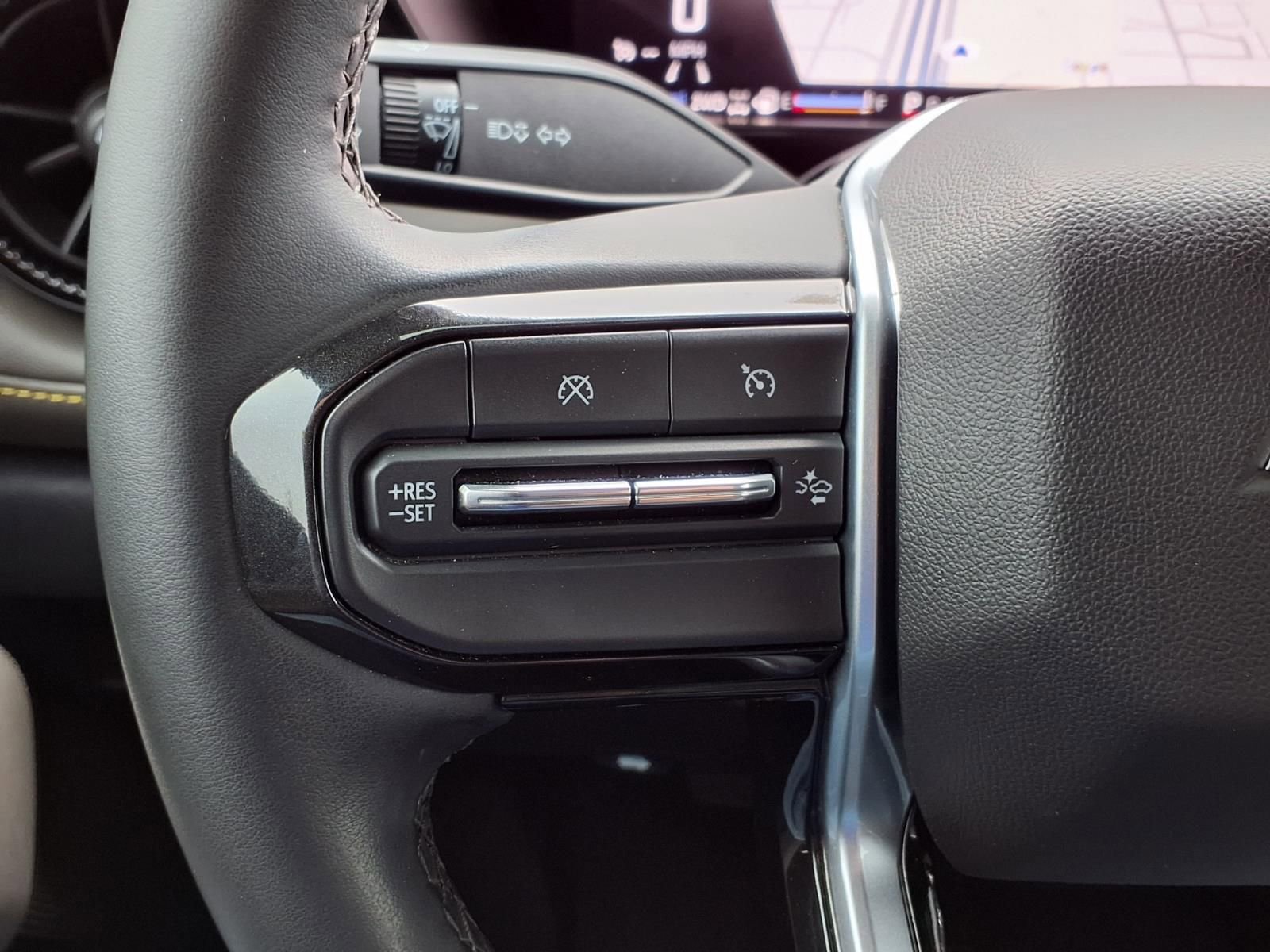 Used 2024 Chevrolet Colorado ZR2 w/ Safety Package image 26