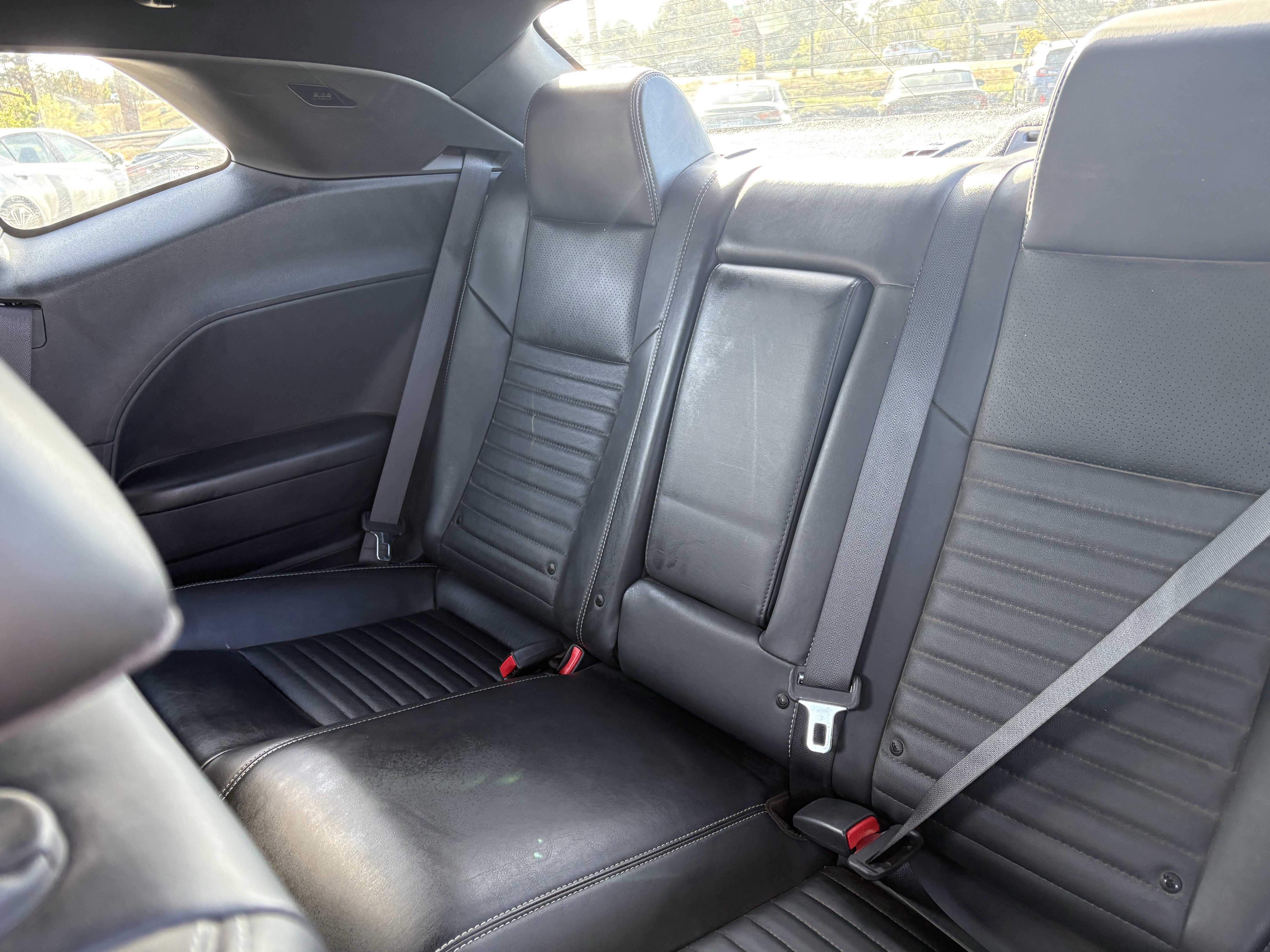 Used 2012 Dodge Challenger R/T RWD image 12