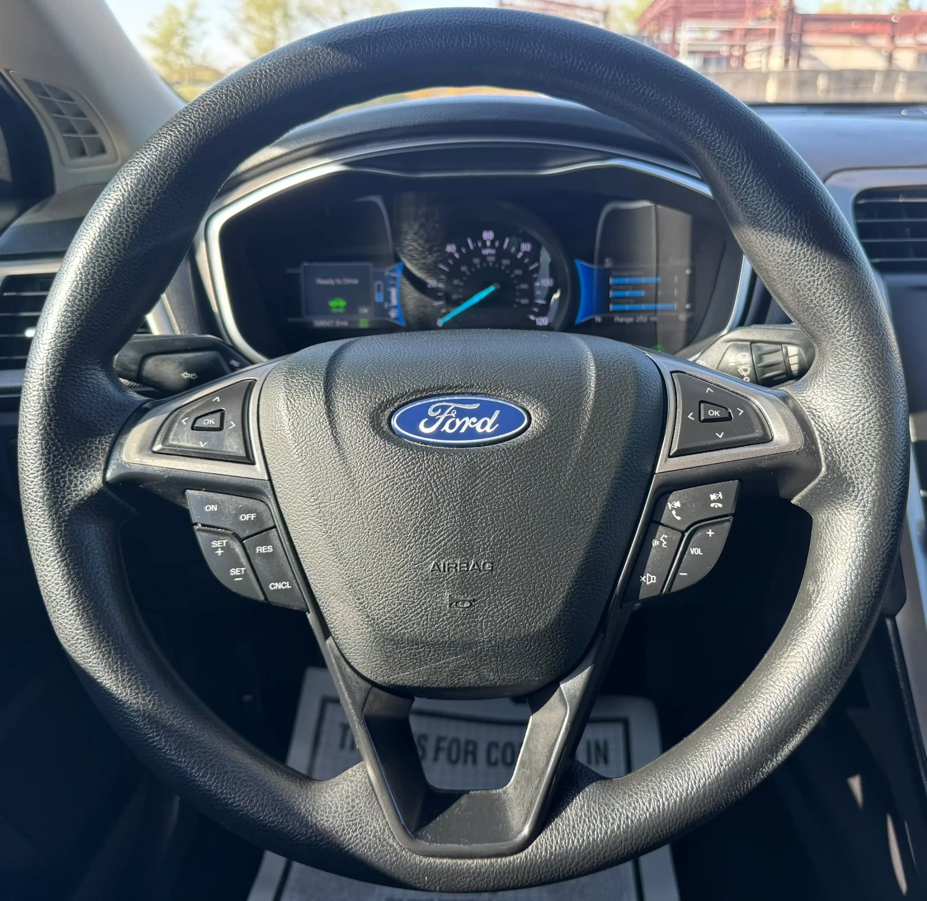 Used 2018 Ford Fusion SE image 50