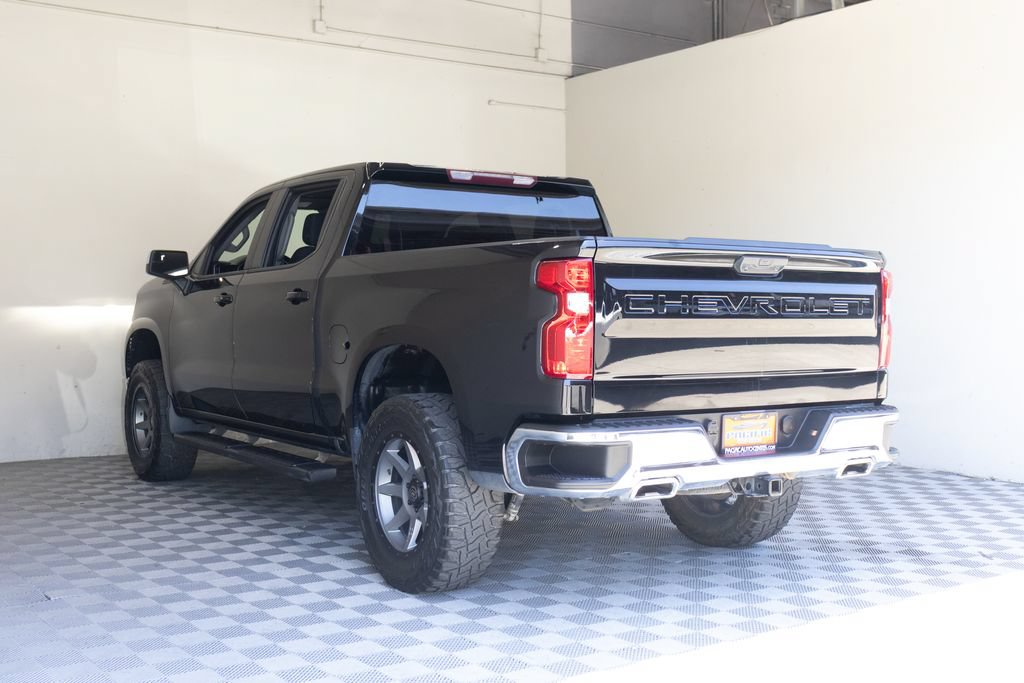 Used 2022 Chevrolet Silverado 1500 LT w/ Z71 Off-Road Package AWD/4WD image 15