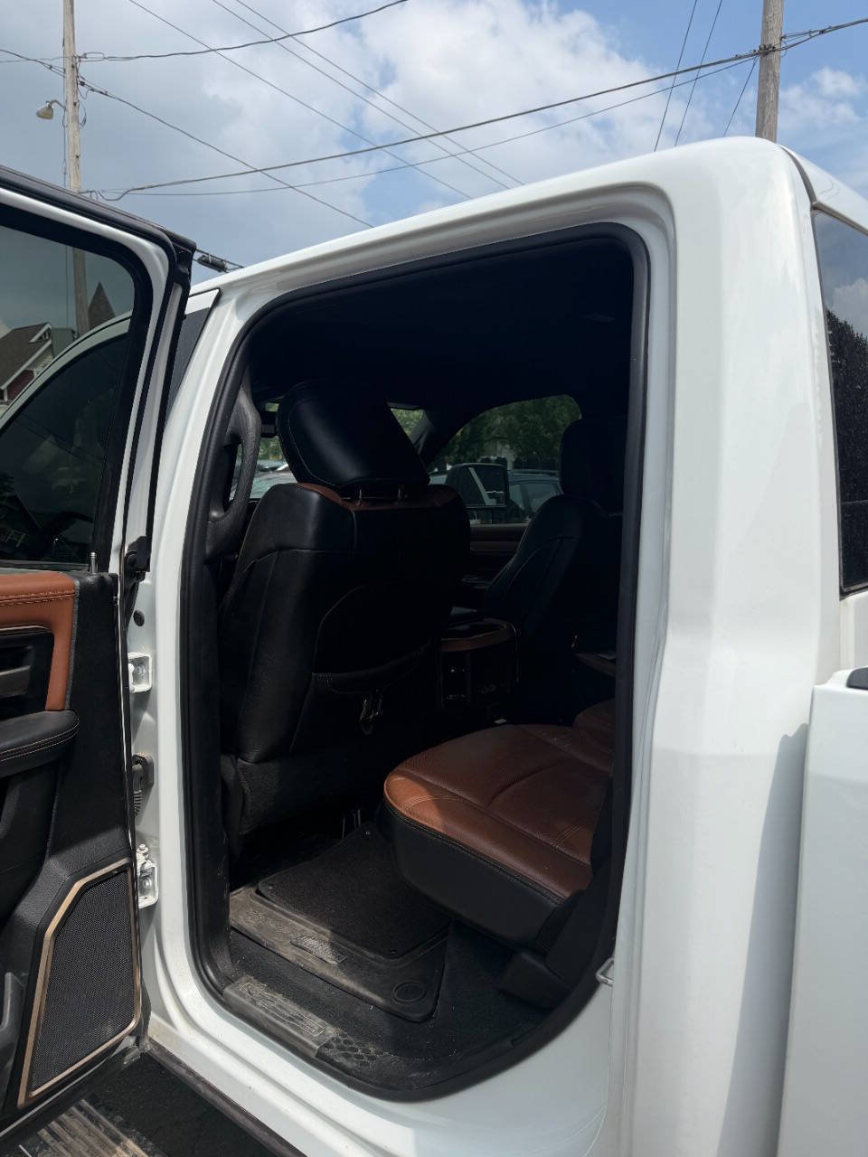 Used 2023 RAM 3500 Limited AWD/4WD image 10
