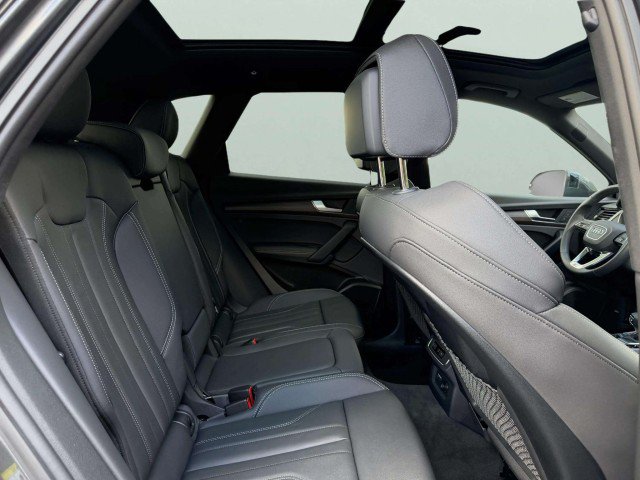 Certified 2025 Audi Q5 e Premium Plus w/ Premium Plus Package AWD/4WD image 26