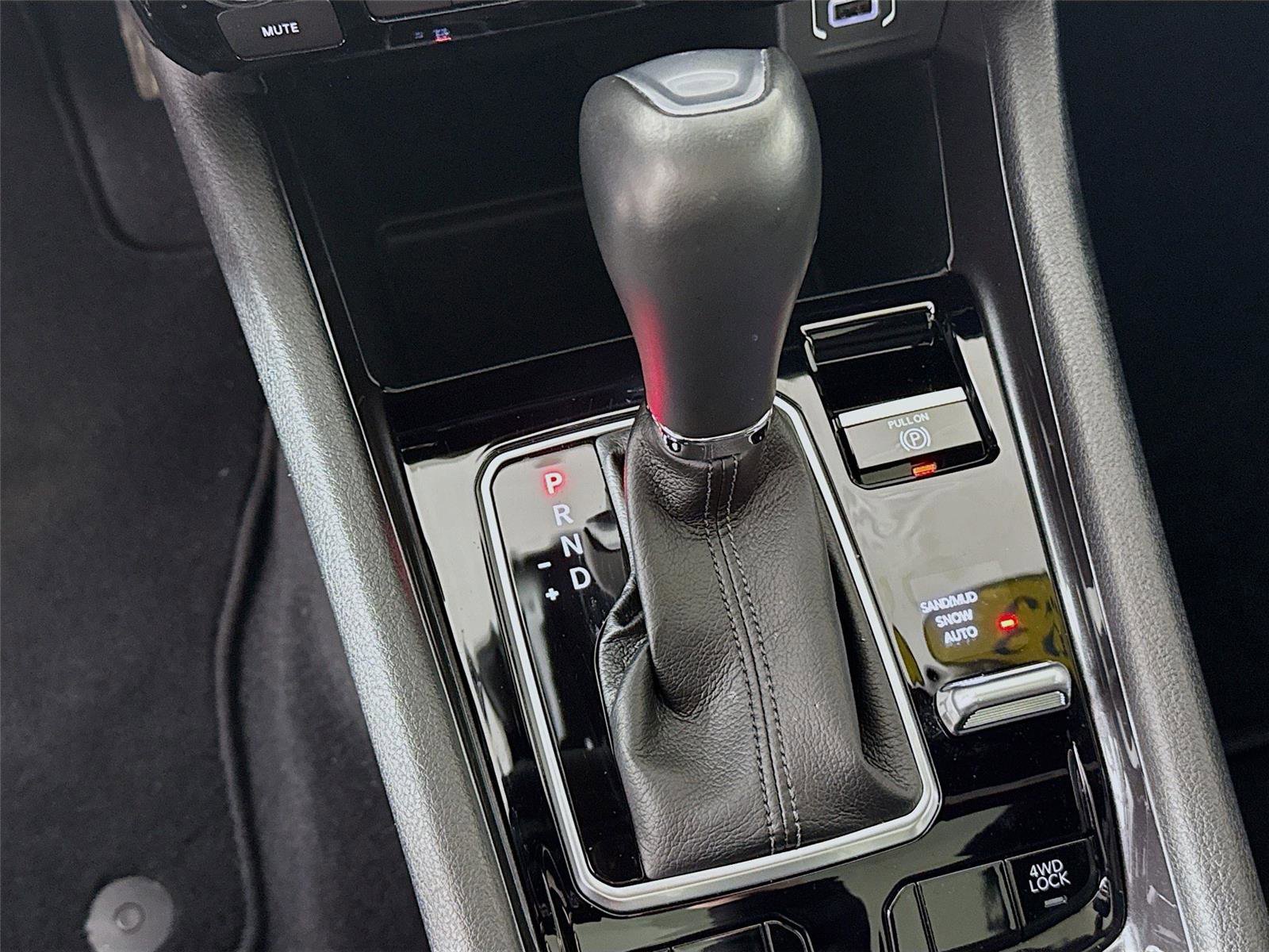 Used 2023 Jeep Compass Latitude w/ Sun and Sound Group image 15