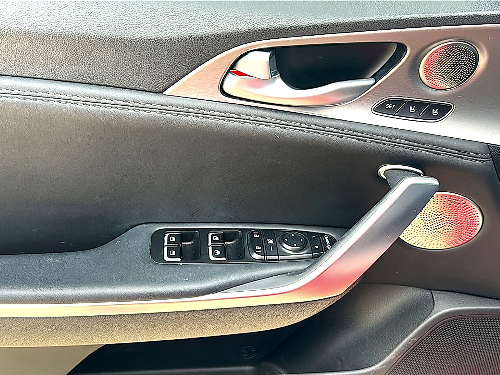 Used 2018 Kia Stinger GT2 image 17