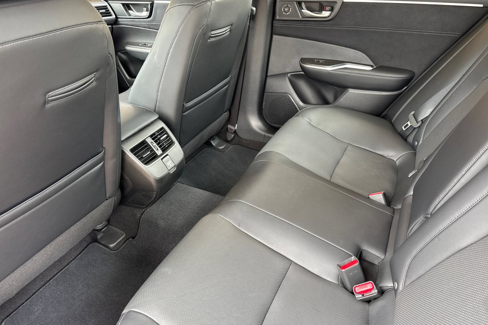 Used 2018 Honda Clarity Touring image 14
