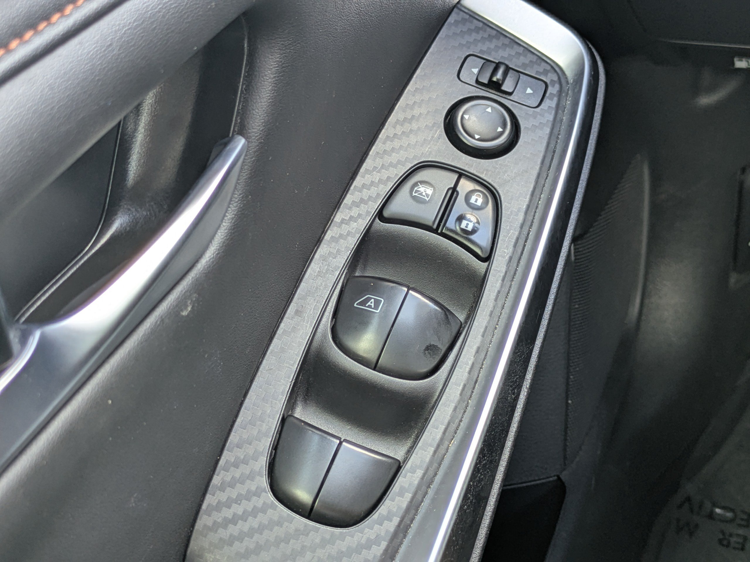 Used 2023 Nissan Sentra SR w/ Midnight Edition Package FWD image 19