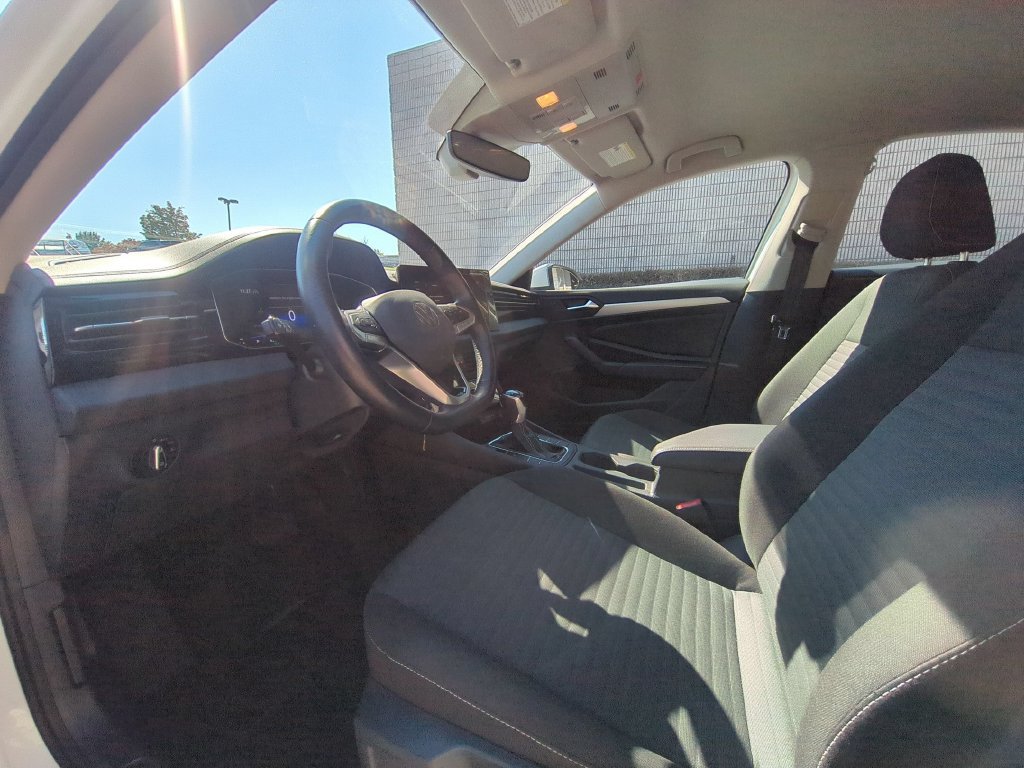Used 2025 Volkswagen Jetta S FWD image 15