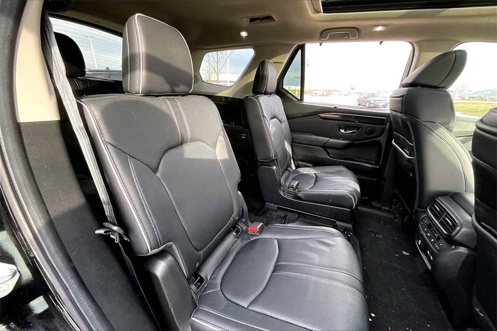 Used 2023 Honda Pilot Elite image 30