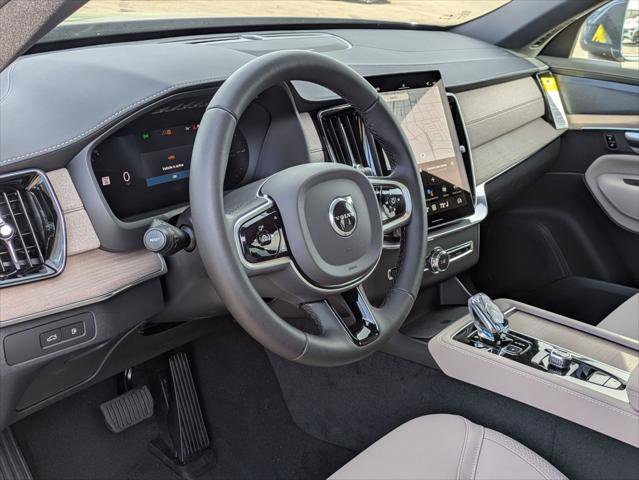 New 2026 Volvo XC90 T8 Plus w/ Protection Package Premier image 7