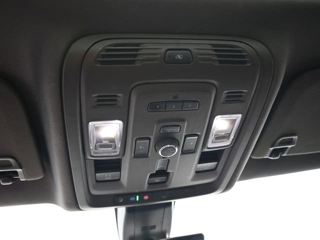 Used 2021 GMC Yukon XL Denali w/ Denali Ultimate Package image 37