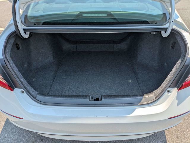 Used 2021 Honda Accord LX image 13