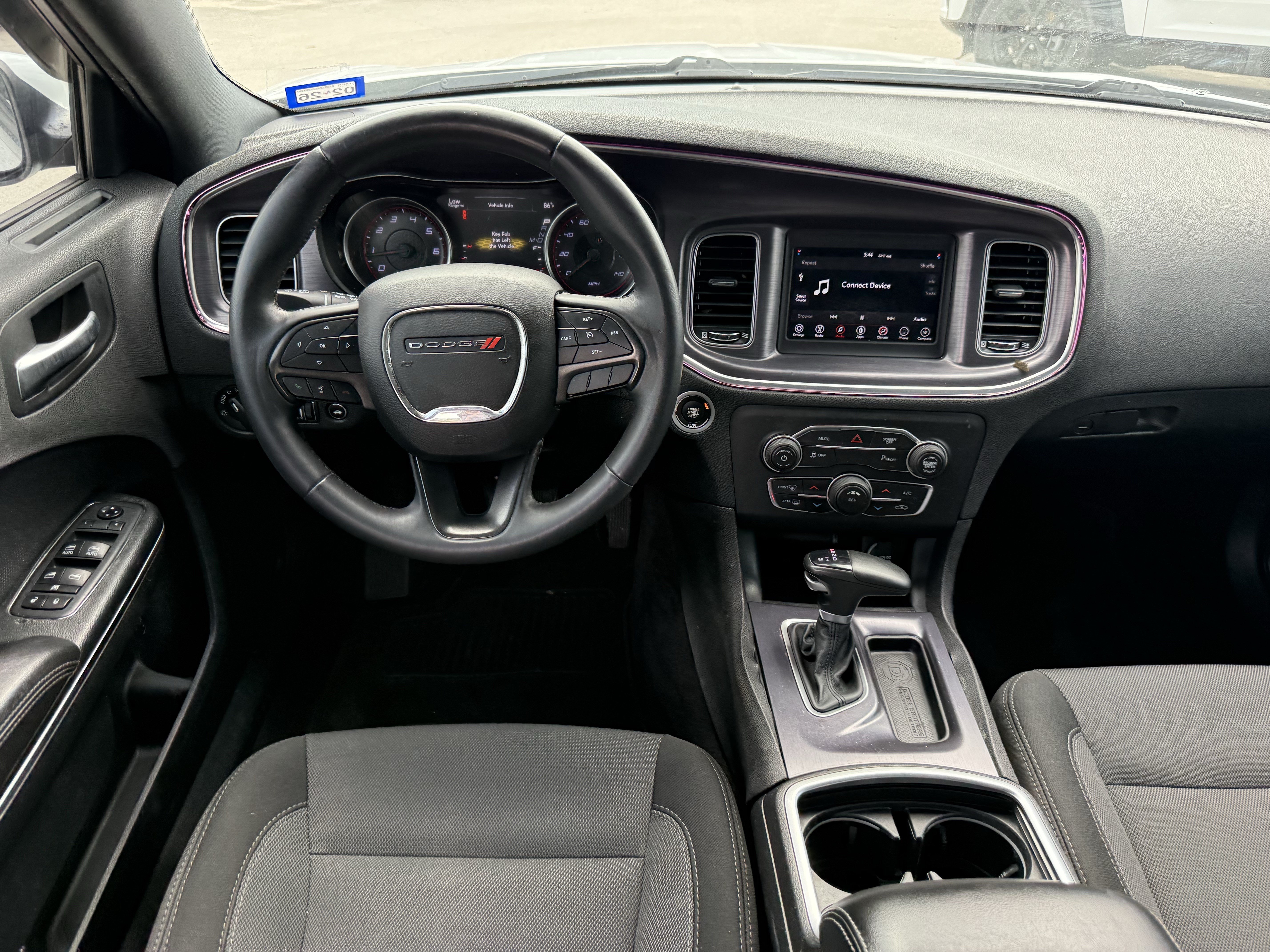 Used 2018 Dodge Charger SXT RWD image 14