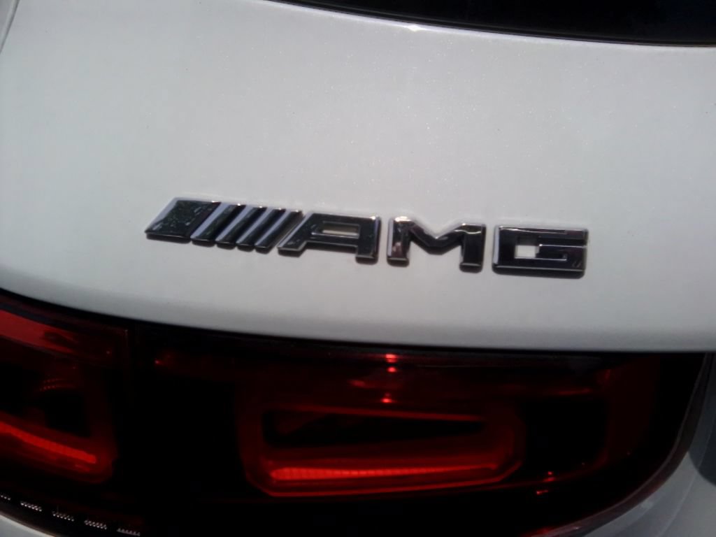 Used 2023 Mercedes-Benz GLB 35 AMG 4MATIC image 4