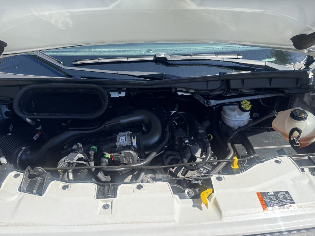 Used 2020 Ford Transit 250 Medium Roof image 15