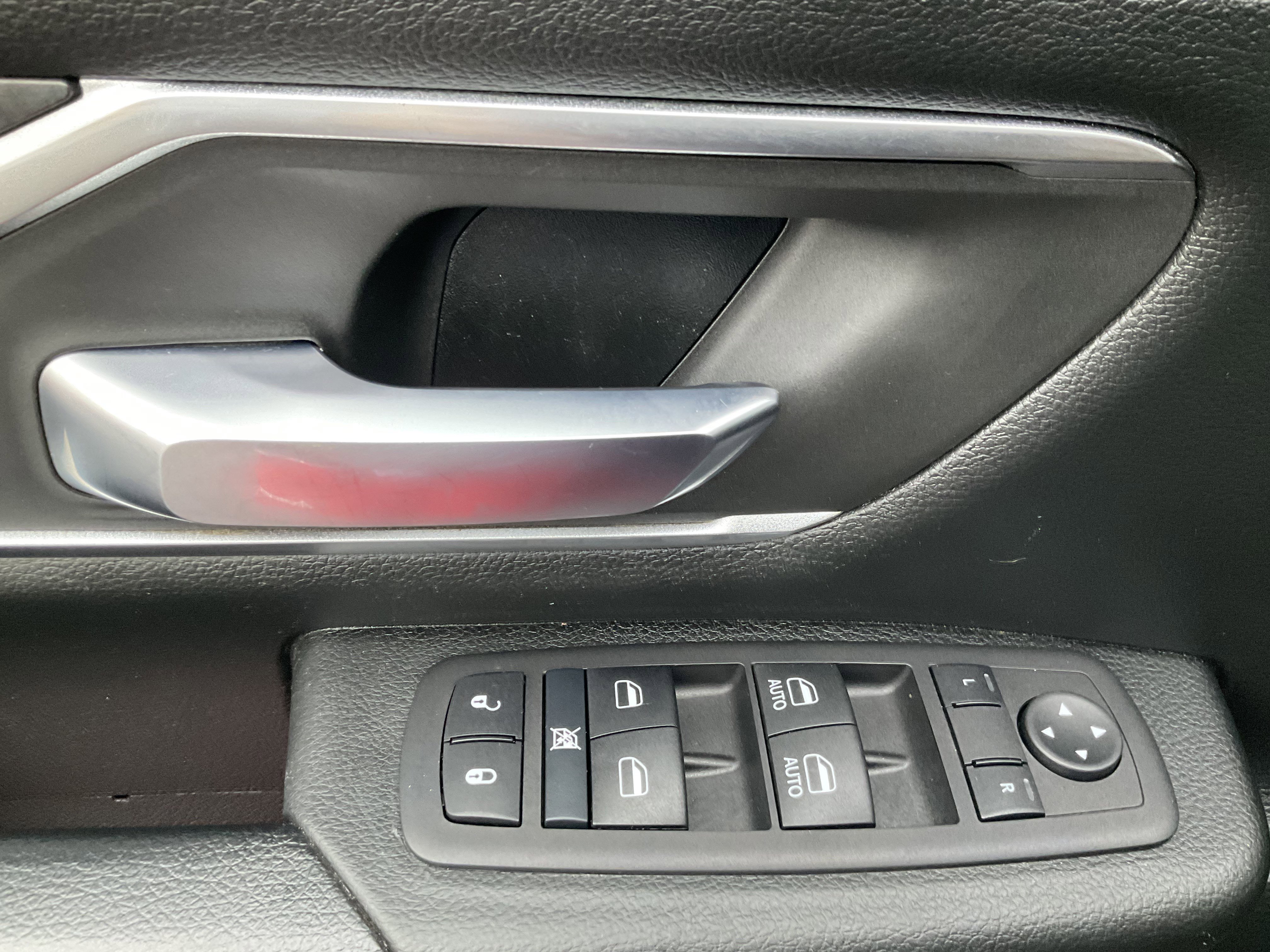 Used 2019 RAM 1500 Big Horn image 26