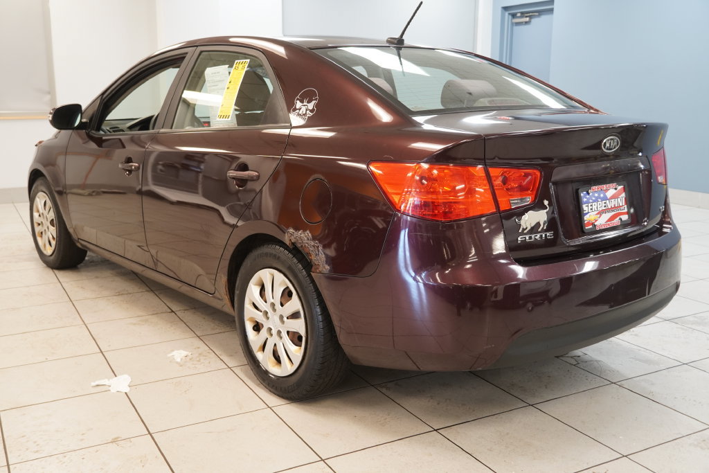 Used 2010 Kia Forte EX FWD image 3