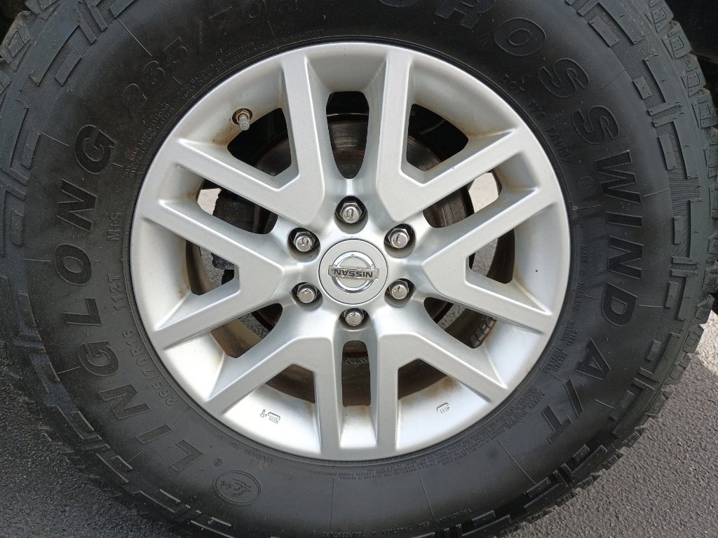 Used 2017 Nissan Frontier SV w/ SV Value Truck Package AWD/4WD image 15