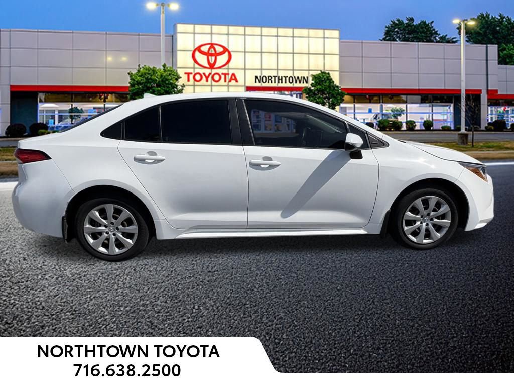 Used 2021 Toyota Corolla LE w/ Carpet Mat Package (TMS) image 11