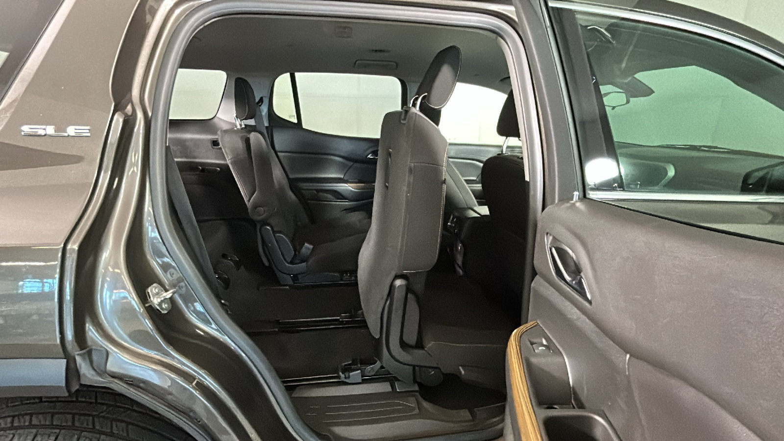 Used 2019 GMC Acadia SLE w/ Driver Alert Package I AWD/4WD image 36