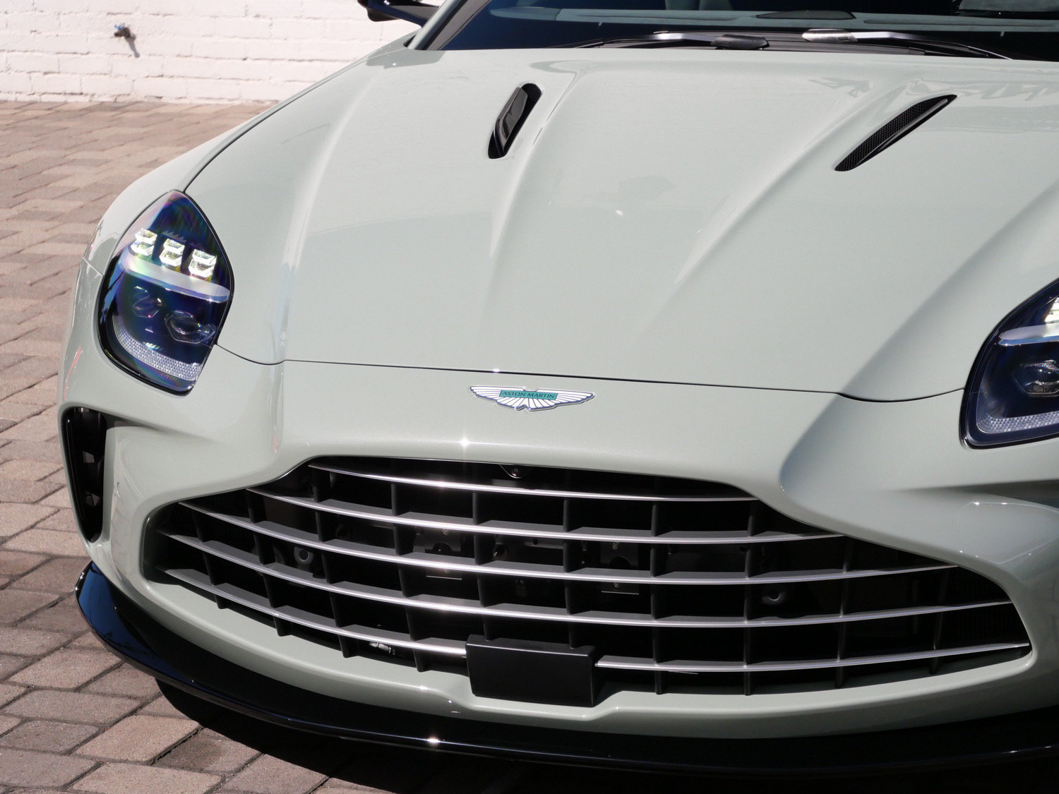 New 2026 Aston Martin V8 Vantage S RWD image 16