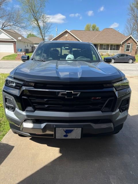 Used 2025 Chevrolet Colorado Z71 w/ Z71 Convenience Package 2 image 2
