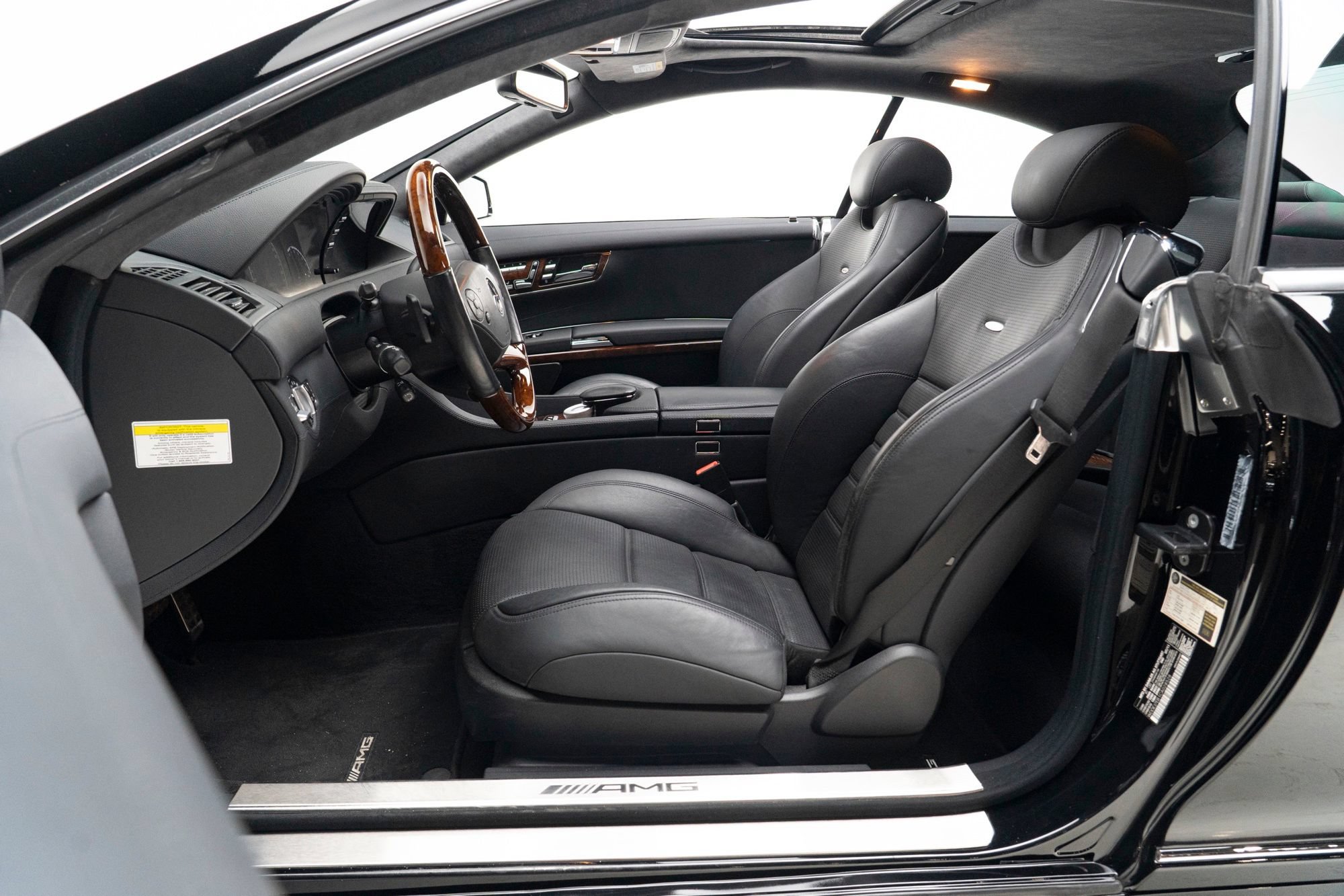 Used 2012 Mercedes-Benz CL 63 AMG image 16