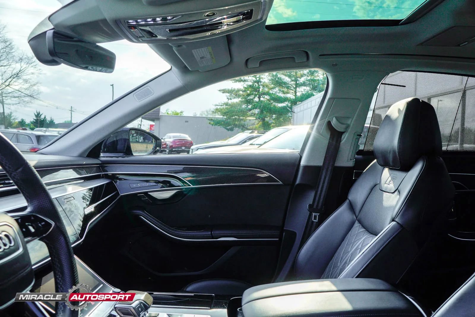 Used 2022 Audi S8 w/ S8 Executive Package AWD/4WD image 19