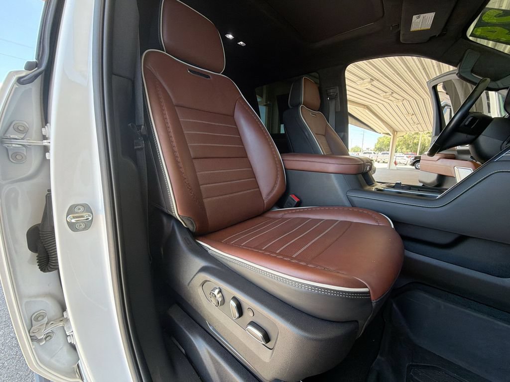 Used 2024 GMC Sierra 2500 Denali Ultimate AWD/4WD image 33