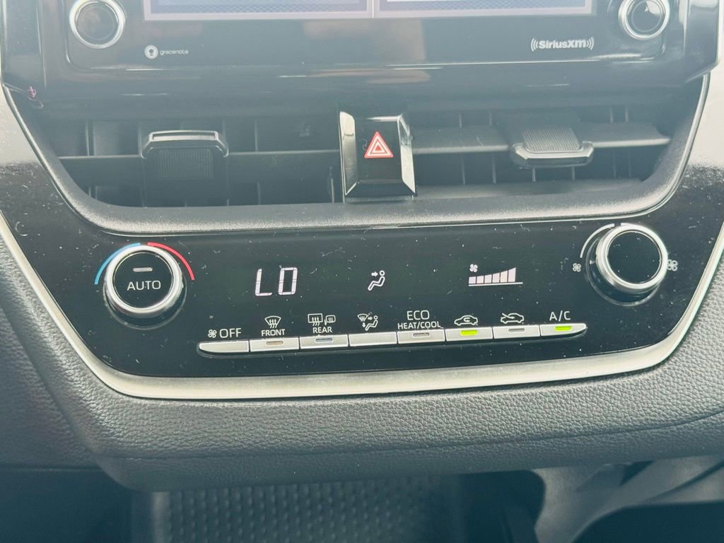 Used 2021 Toyota Corolla LE FWD image 23