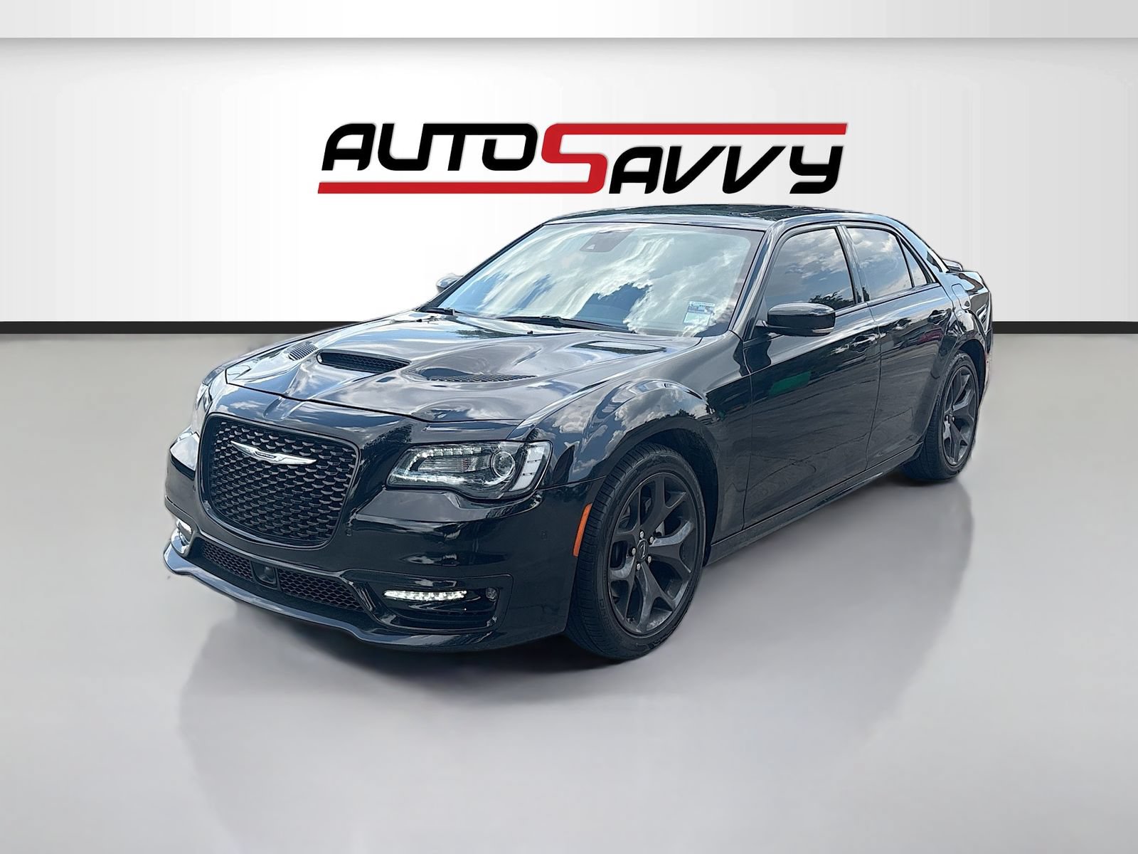 Used 2023 Chrysler 300 S w/ Comfort Group RWD image 3
