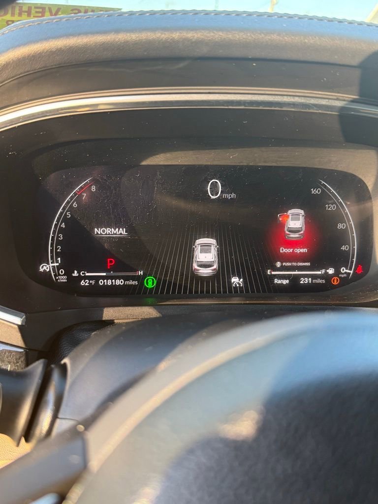 Used 2023 Acura MDX SH-AWD w/ Technology Package image 11