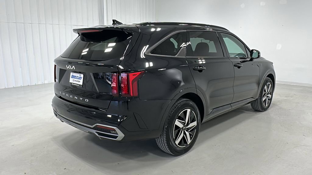Used 2022 Kia Sorento S image 5