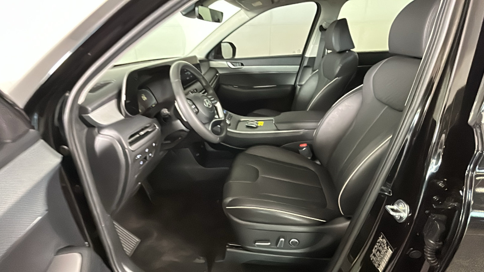 Used 2025 Hyundai Palisade XRT AWD/4WD image 14