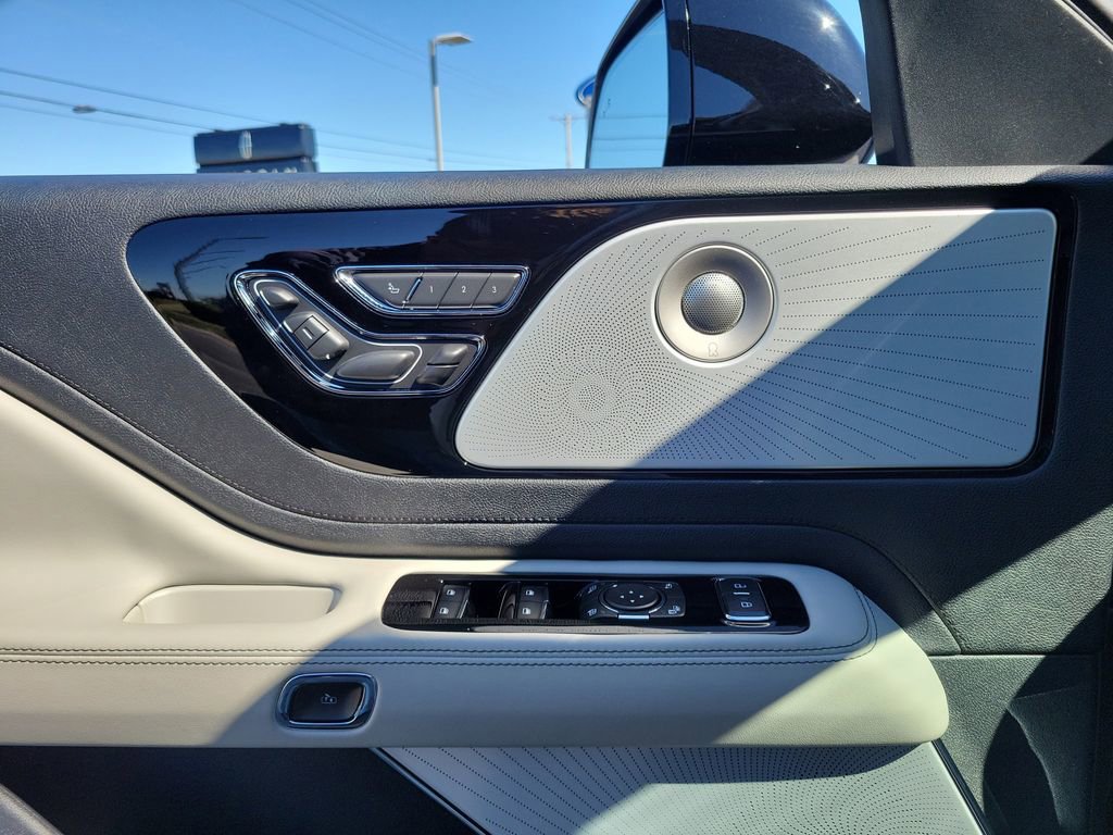 New 2026 Lincoln Aviator Reserve image 20