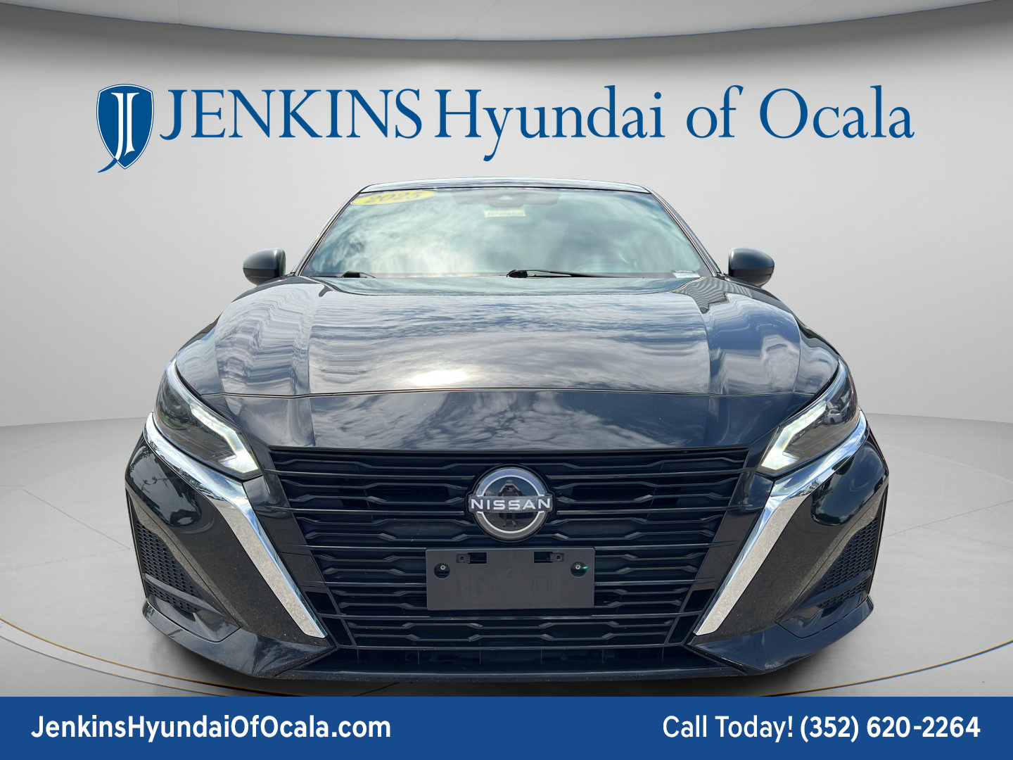 Used 2025 Nissan Altima 2.5 SV AWD/4WD image 8