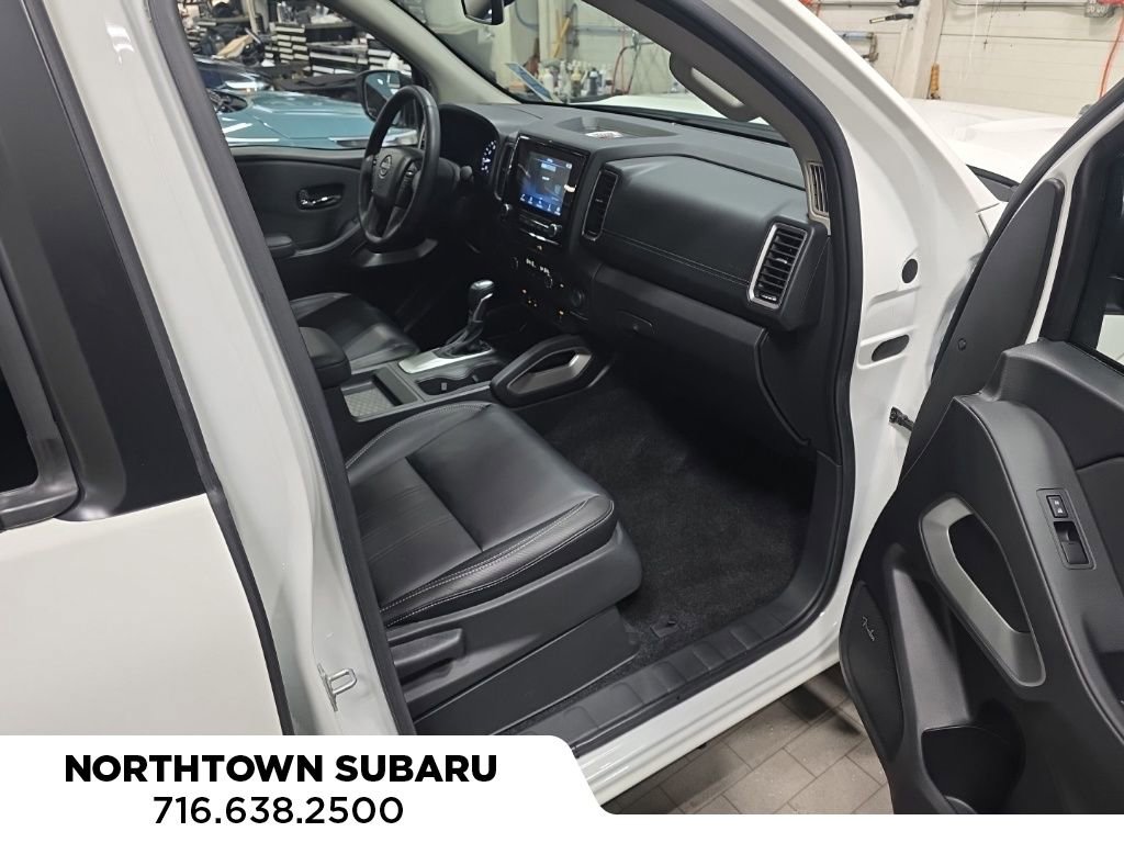 Used 2024 Nissan Frontier SL w/ Technology Package image 11