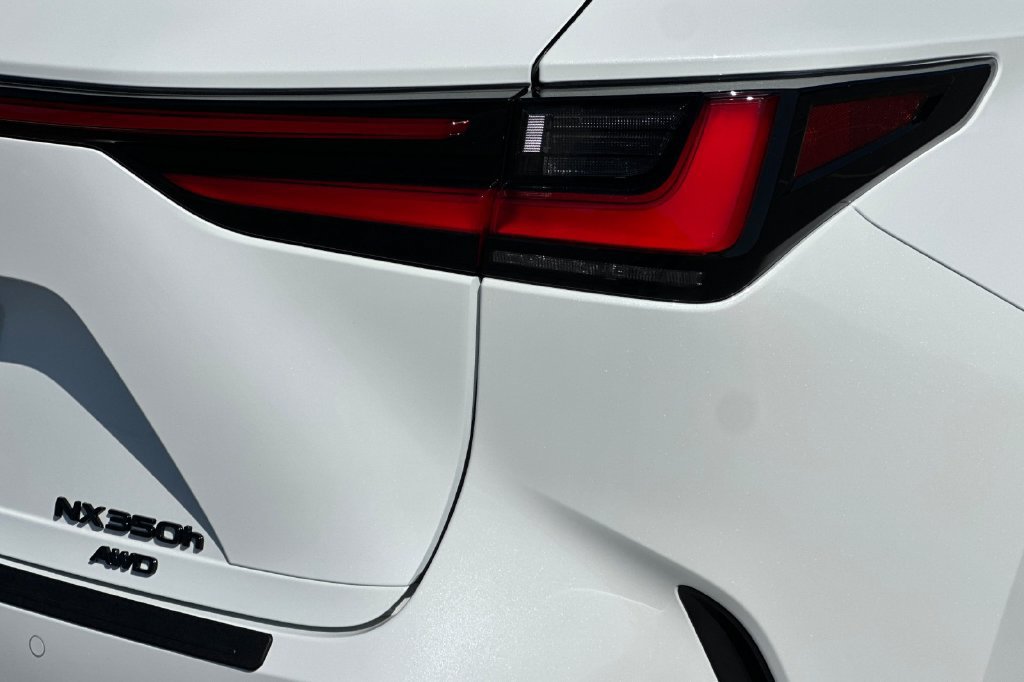 New 2026 Lexus NX 350h F Sport AWD/4WD image 26