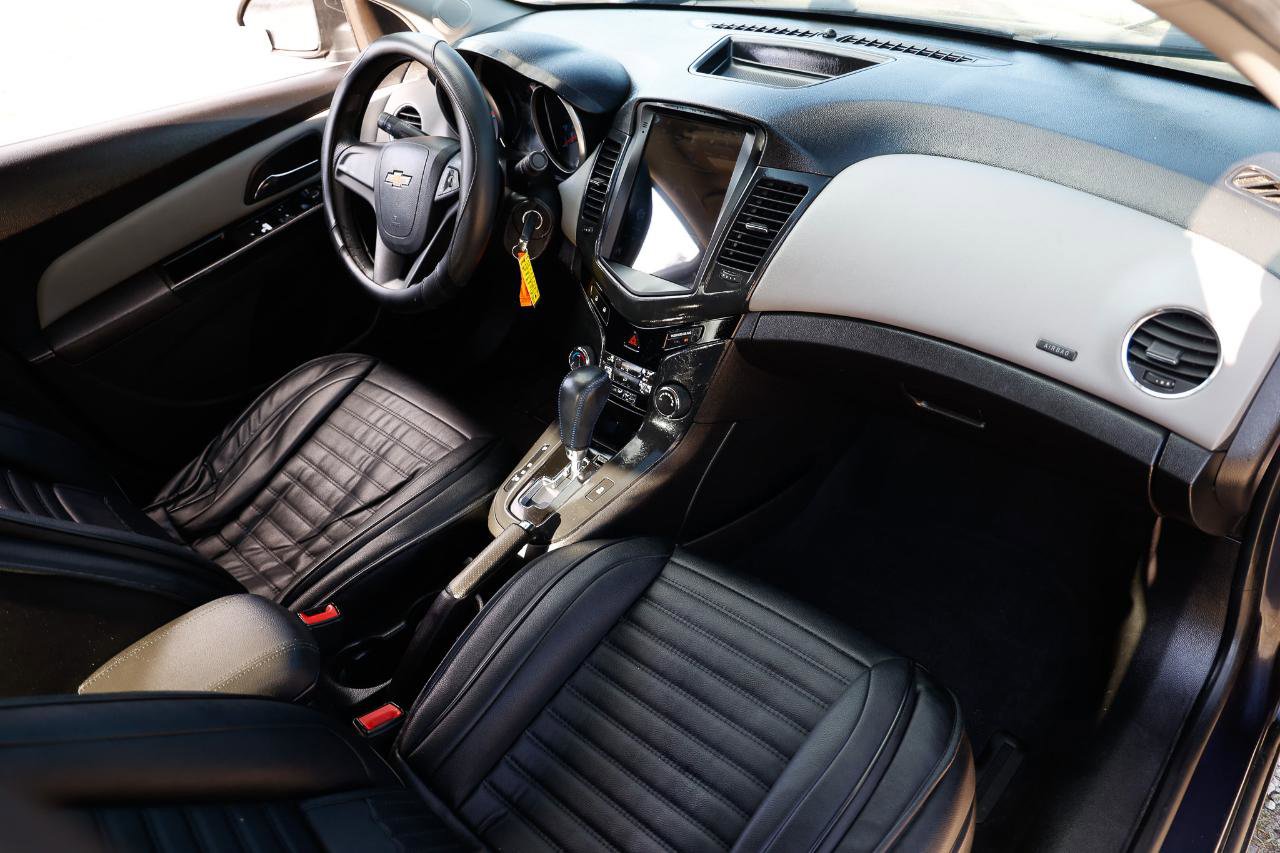 Used 2014 Chevrolet Cruze LS FWD image 18