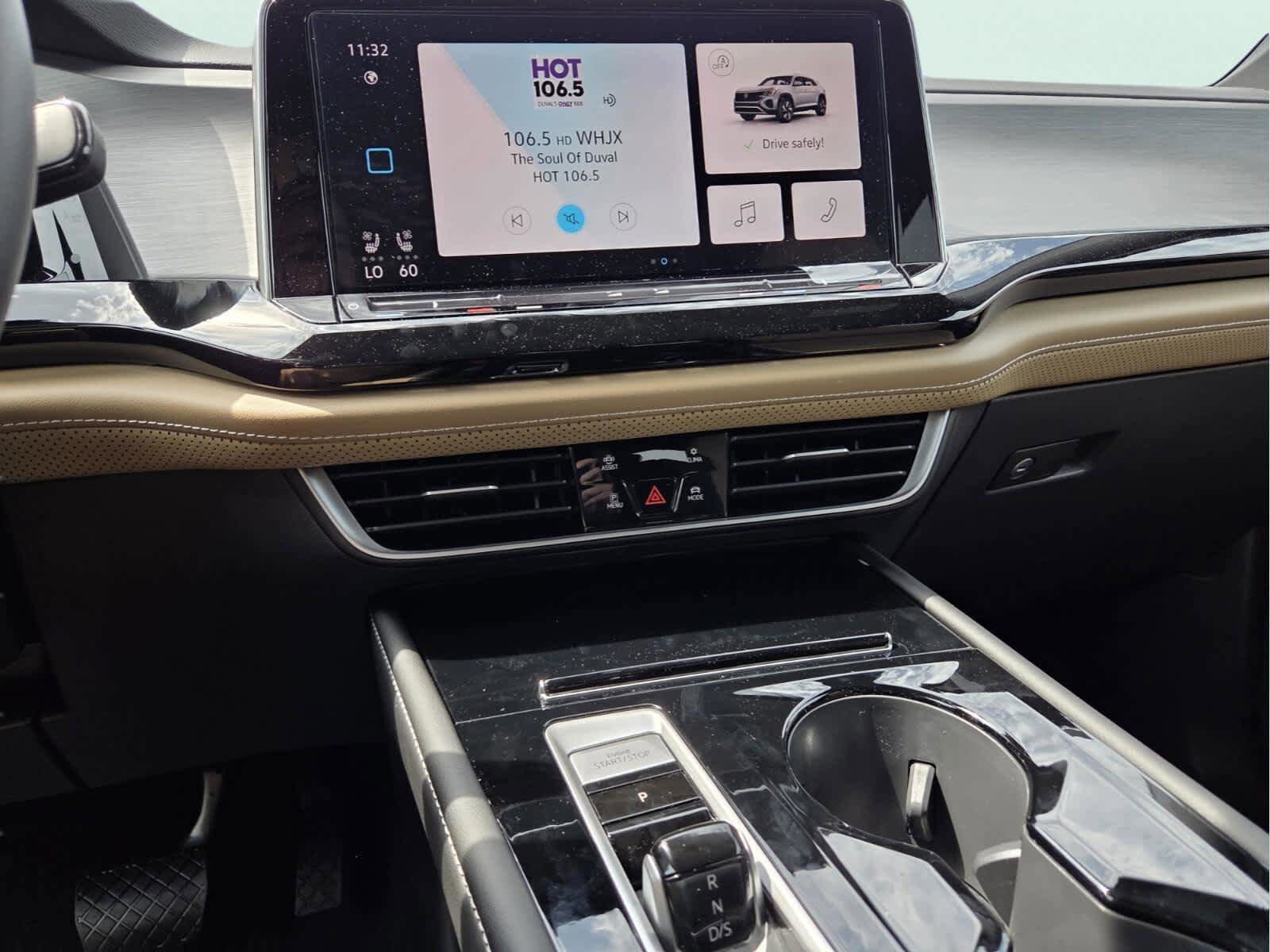 New 2026 Volkswagen Atlas Cross Sport SE FWD image 24