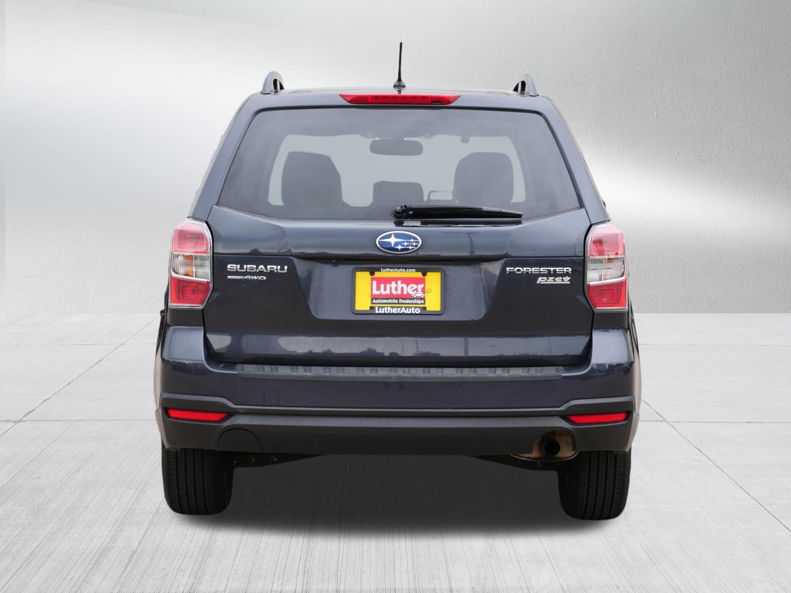 Used 2014 Subaru Forester 2.5i Premium w/ Popular Package #2 AWD/4WD image 6