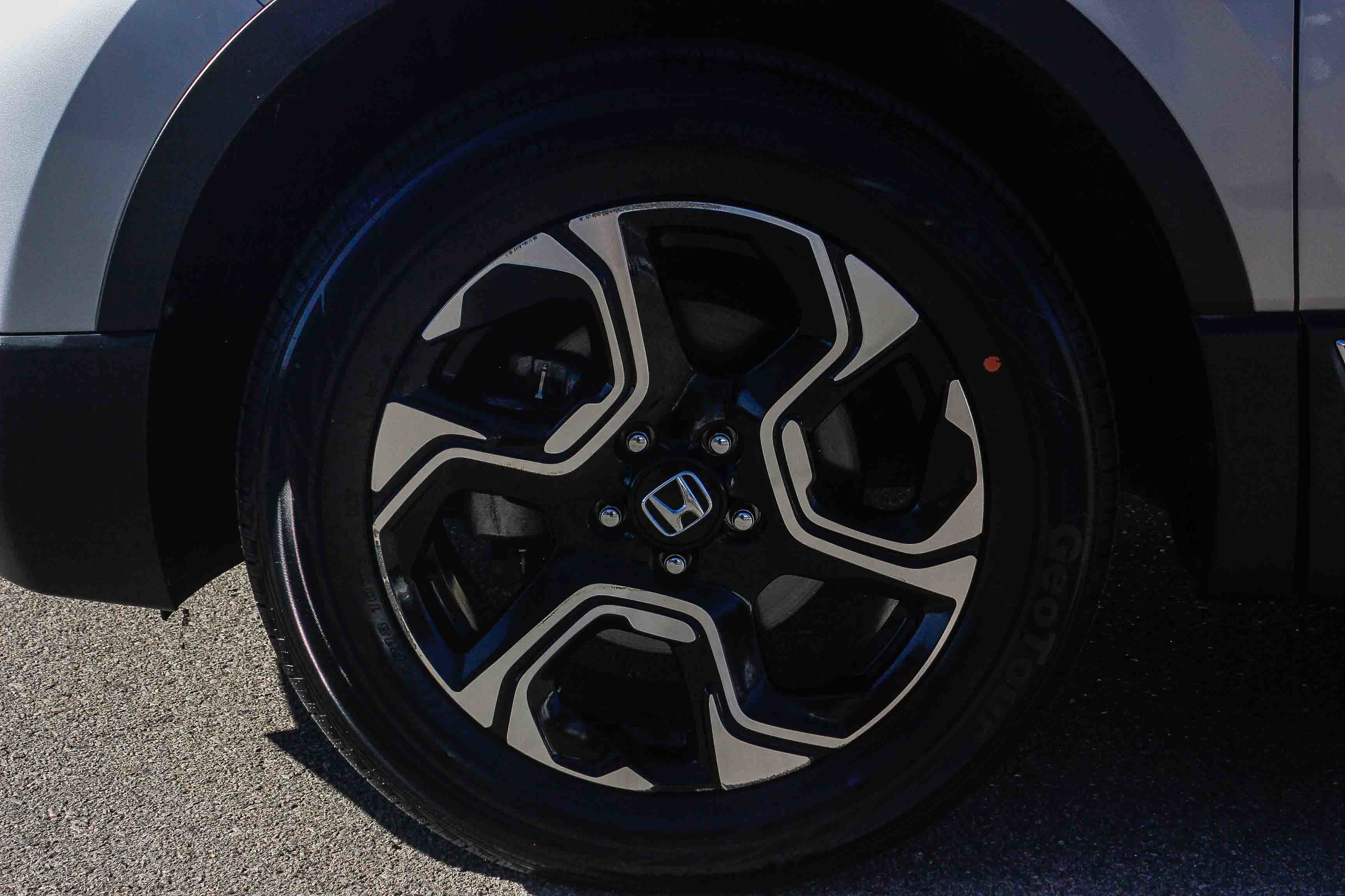 Used 2018 Honda CR-V Touring image 10