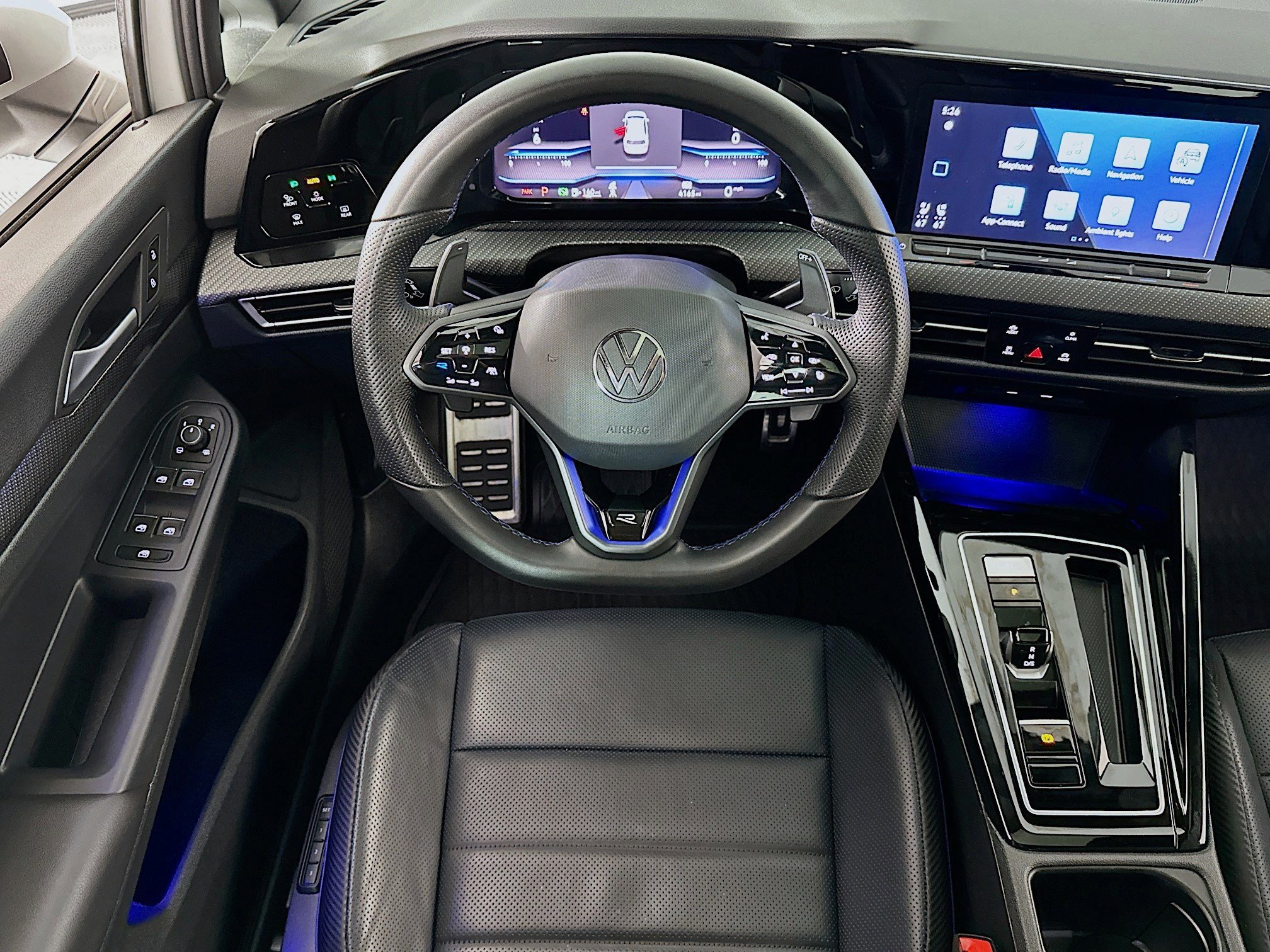 Used 2024 Volkswagen Golf R image 22