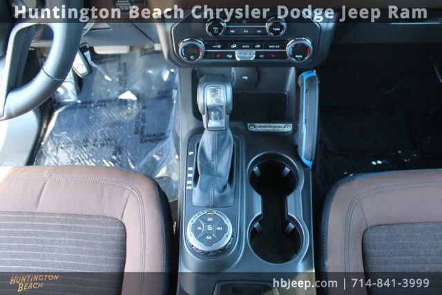 Used 2023 Ford Bronco Outer Banks image 12