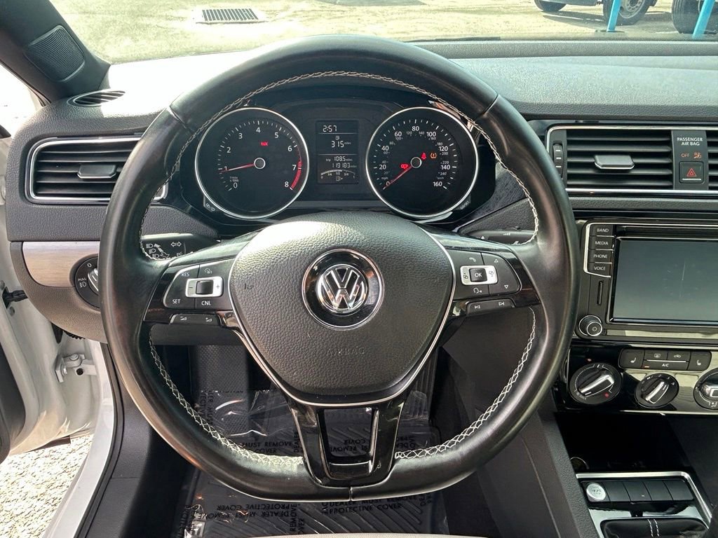 Used 2016 Volkswagen Jetta Sport FWD image 12