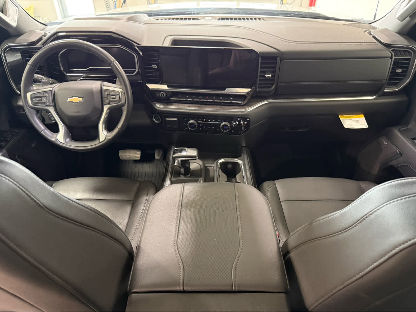 Certified 2023 Chevrolet Silverado 1500 LTZ w/ LTZ Premium Package AWD/4WD image 18