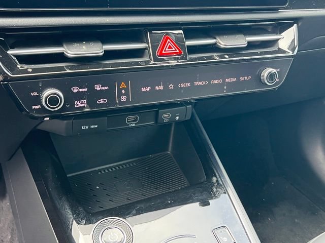 Certified 2025 Kia Niro Wind FWD image 22