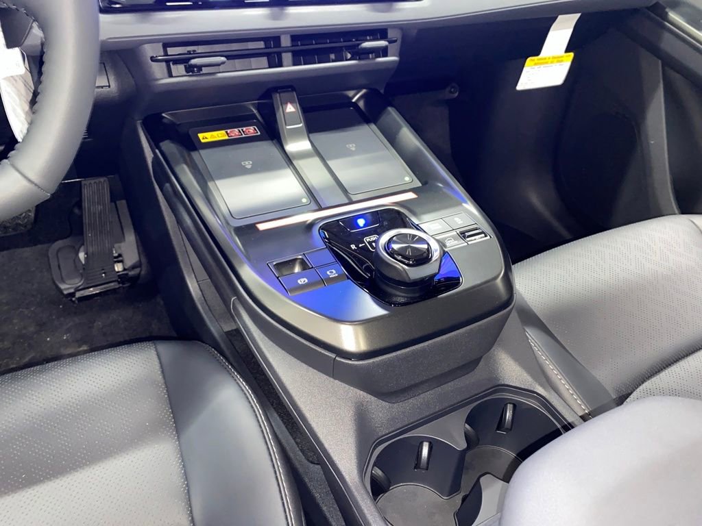 New 2026 Subaru Solterra AWD/4WD image 18
